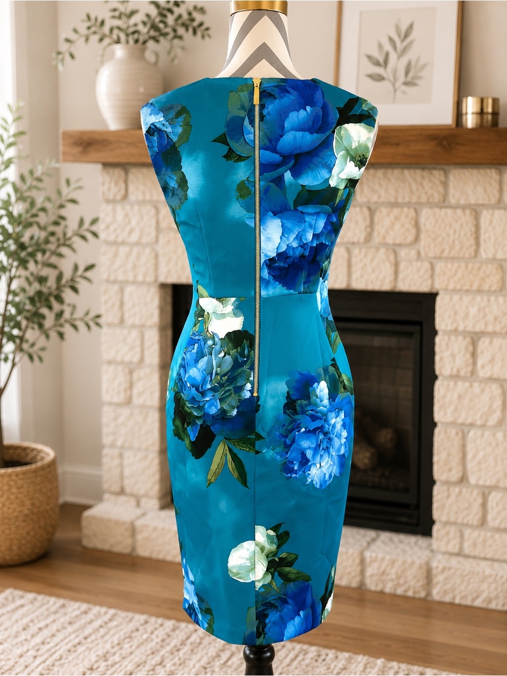Calvin Klein Blue Floral Sheath Dress – Size 4 - Picture 3 of 7
